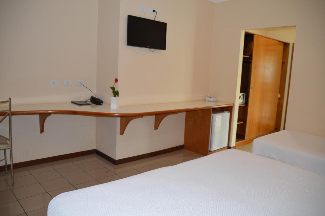 Hotel Lago Das Pedras Apucarana Luaran gambar